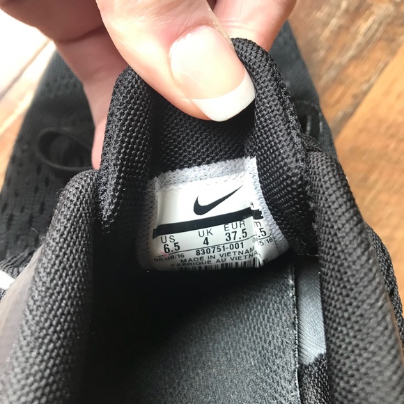 Nike flynit running shoes - Picture 3 of 3